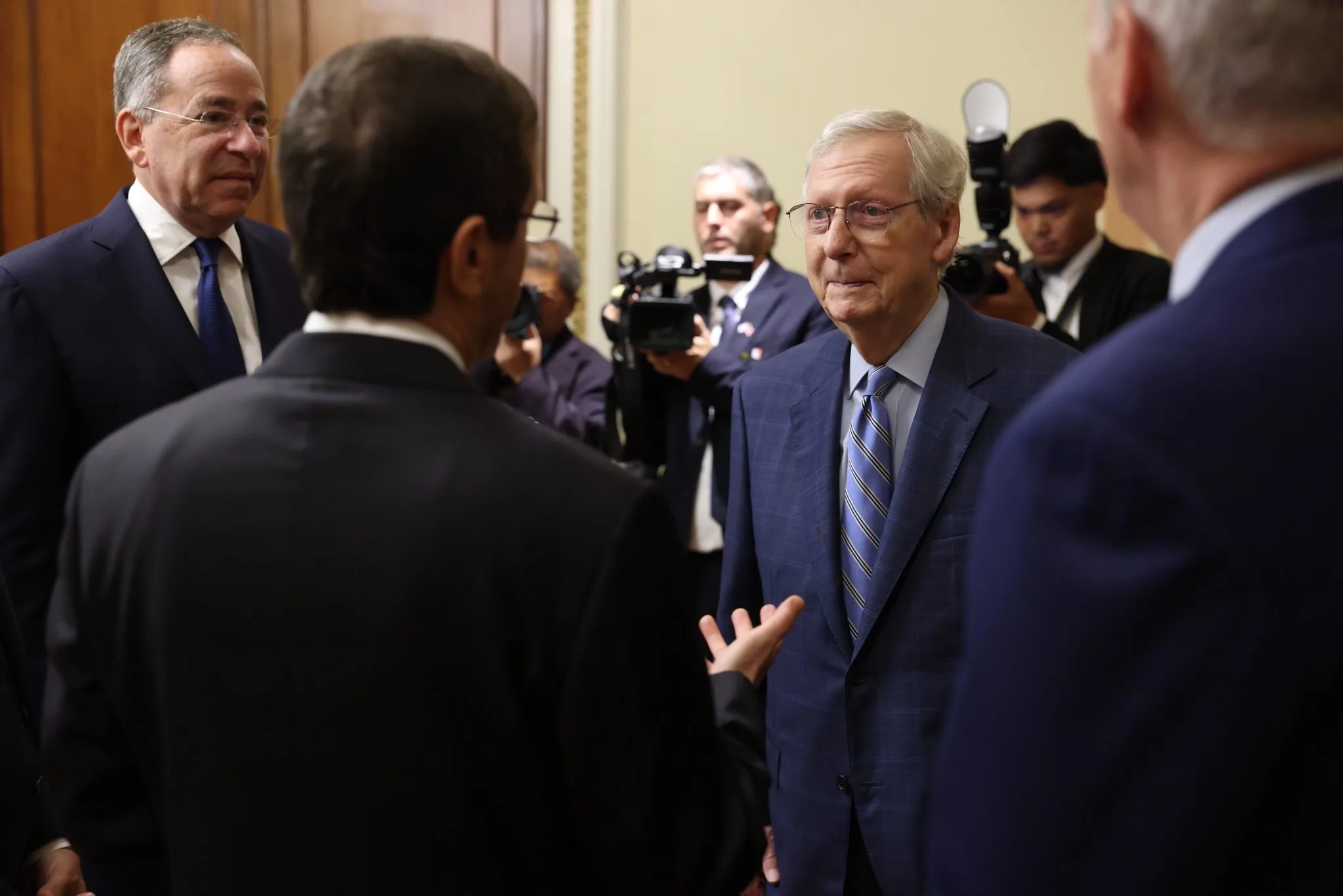 Mitch McConnell 2023: Health Concerns Resurface During Press Conference