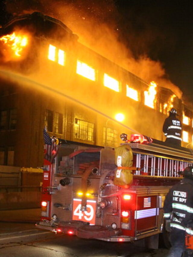 Tragedy Strikes: Chicago Firefighter's Heroic Sacrifice in Lincoln Park Blaze