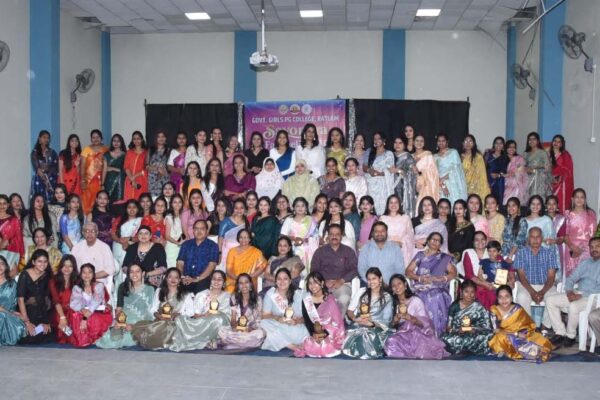 Farewell ceremony Ratlam कन्या महाविद्यालय