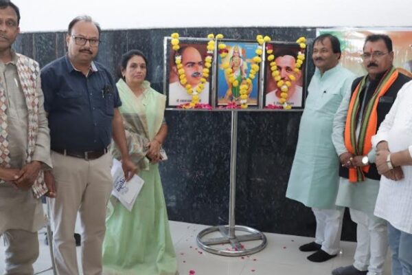 जनपद सदस्यों एवं मंडल अध्यक्ष की बैठक सम्पन्न