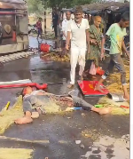 A fire engine ran over 4 people in Badnagar, Ujjain, 4 died on the spot