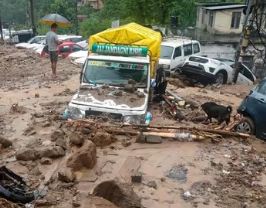 There was chaos in Mandi of Himachal due to devastation, clouds wreaked havoc, never seen anything like this before death of 3