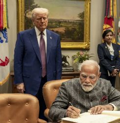 On America's 50 percent tariff, Shashi Tharoor said that India should also impose 50 percent tariff on America.