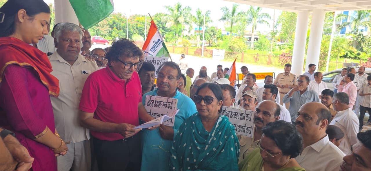 Congress organises massive rally against BJP government's decision to make beef tax free