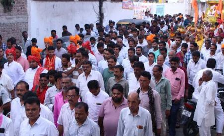 Grand procession