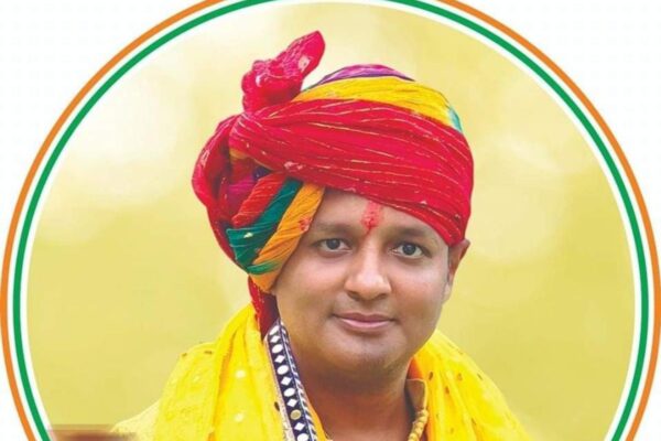 Congress leader Pravesh Agarwal dies in fire at his house in Indore