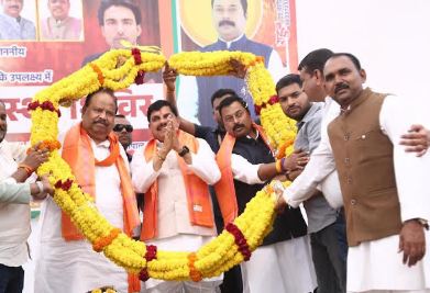 मुख्‍यमंत्री और प्रभारी मंत्री ने ईंटखेड़ी में किया स्वास्थ्य शिविर का शुभांरभ