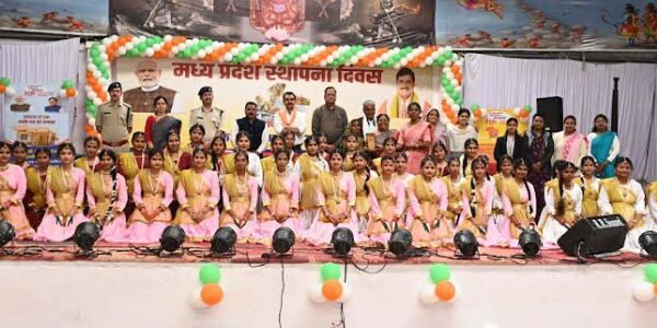 Madhya Pradesh Foundation Day was celebrated with great pomp