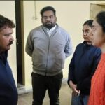 कंपकंपाती ठंड में अलाव सहारा